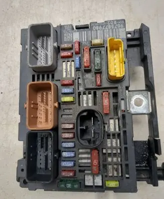 Citroen C5 Fuse box set 9675877980