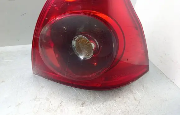 Volkswagen Golf V Rear/tail lights 1K6945096E