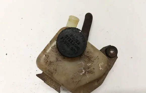 Mazda 323 Power steering fluid tank/reservoir 