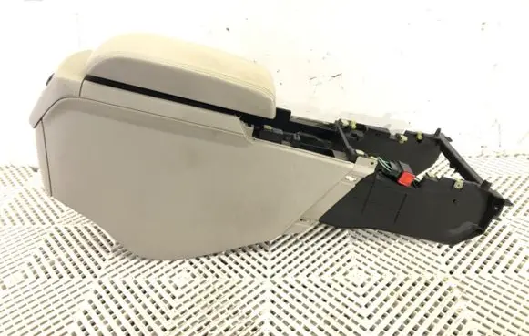 Peugeot 508 Armrest 