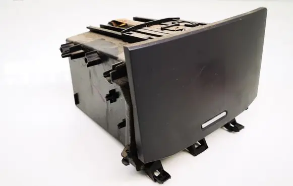 Nissan Primera Glove box 68475BA000