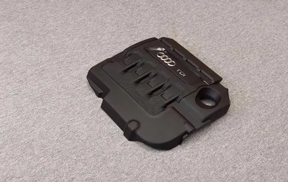 Audi A3 S3 8V Engine cover (trim) 04L103925R 04L103954T 04L103925A