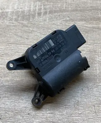 Volkswagen Golf V Air flap motor/actuator 1K0907511D 0132801337