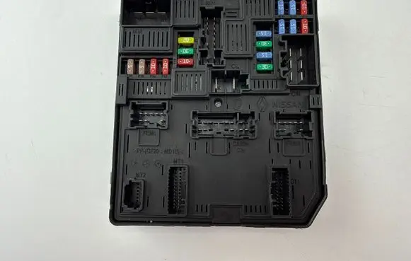 Renault Megane IV Fuse module 284B66727R