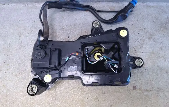 Citroen Berlingo AdBlue liquid reservoir 9817601880 9815705980