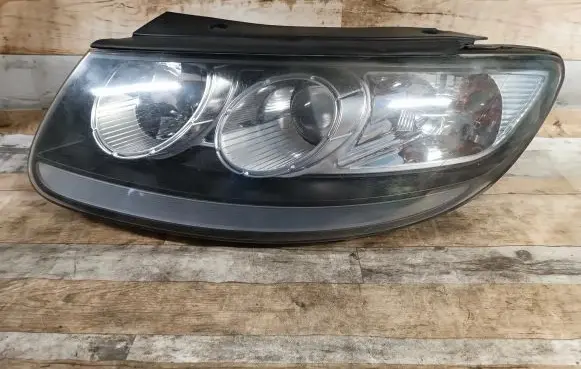 Hyundai Santa Fe Headlight/headlamp