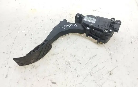 Skoda Roomster (5J) Accelerator throttle pedal 6Q1721503B 6PV00849501