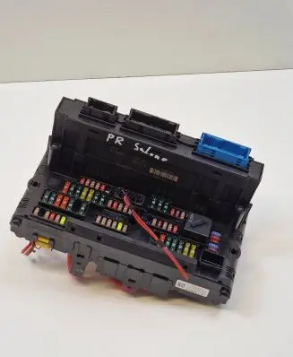 BMW 5 F10 F11 Fuse box set 01325392 9234421 190311