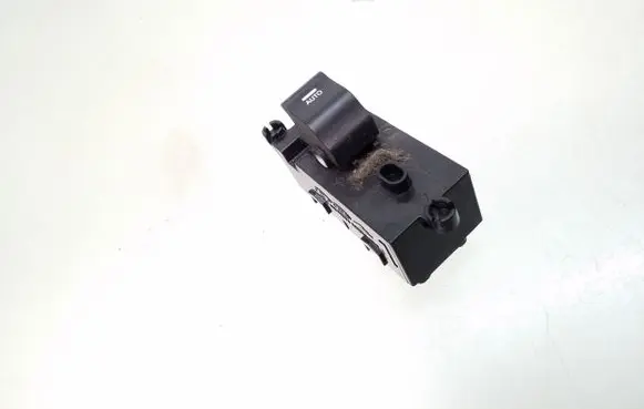 Hyundai i40 Electric window control switch 935753Z200