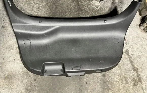 Ford Mondeo MK V Tailgate trim braknumeruczci