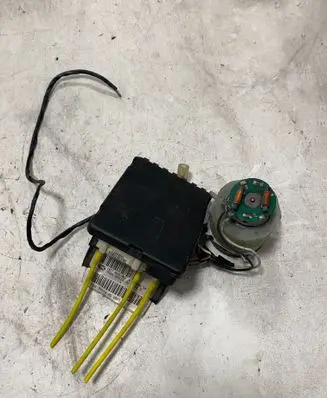Mercedes-Benz A W168 Central locking vacuum pump 1688000248