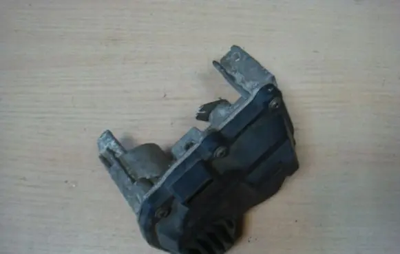 Renault Clio IV Throttle valve 147B07424R