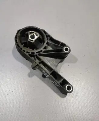 Engine mount bracket