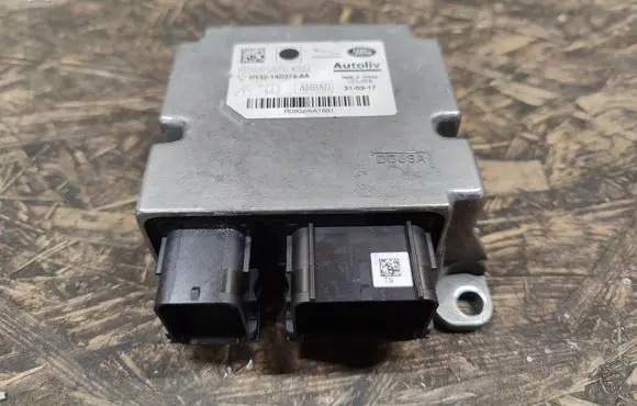Land Rover Discovery 5 Airbag control unit/module HY3214D374AA