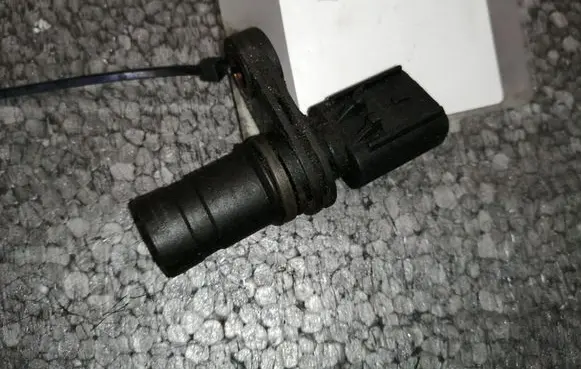 Mini One - Cooper R50 - 53 Crankshaft position sensor 4693135AA