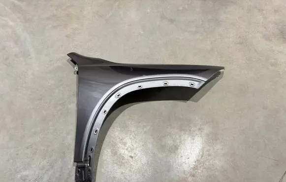 Mercedes-Benz EQB Fender A2438810200