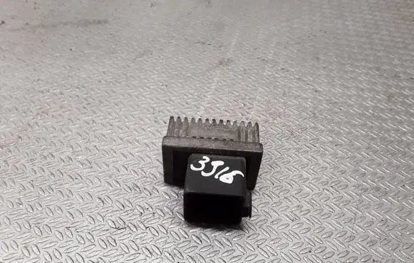 Opel Movano A Glow plug pre-heat relay 7700115073