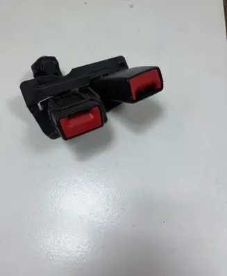 Audi A4 S4 B8 8K Middle seatbelt buckle (rear) 8K0857739AE 8K0857797 240310