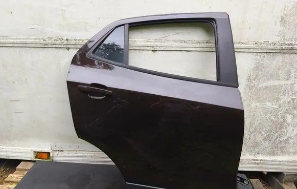 Rear door