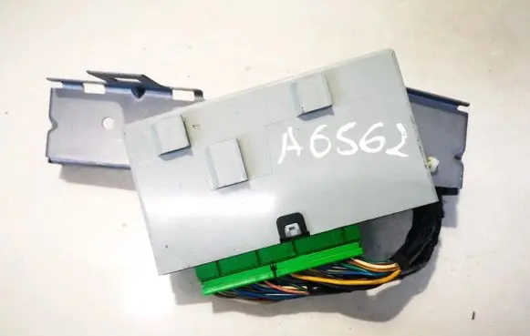 Volvo S40, V40 Alarm control unit/module 30889926 mb232300-8462
