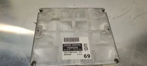 Toyota Avensis T250 Air suspension control unit module (rear) 8966105690