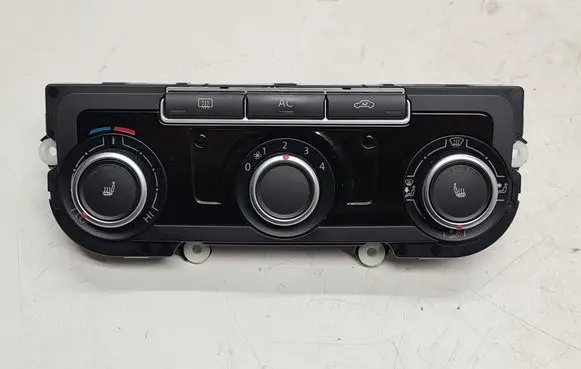 Volkswagen Golf VI Climate control unit 5HB009751 5HB00975151