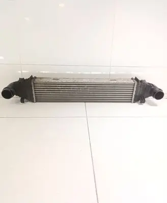 Mercedes-Benz C W204 Intercooler radiator A2045000100