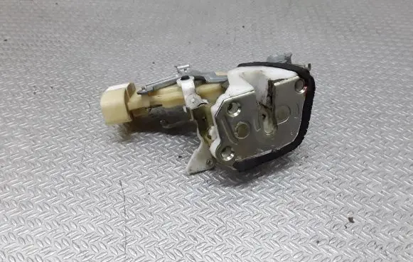 Front door lock