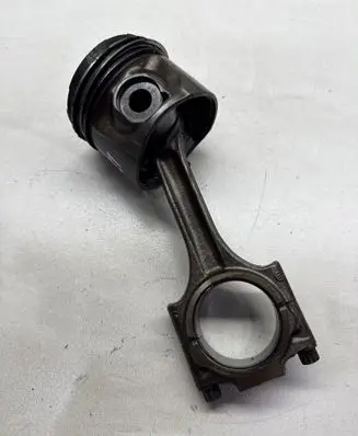 Volvo XC60 Connecting rod/conrod 81L118
