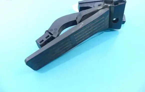 Hyundai Elantra Accelerator throttle pedal IMPRK1059848