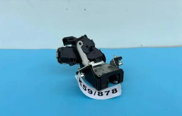 Mazda 3 II Tailgate/trunk/boot lock/catch/latch C6728
