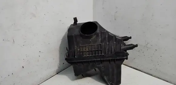Ford Escape Air filter box