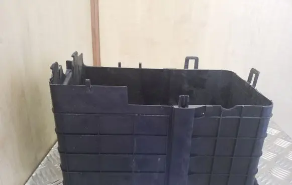 Volkswagen Caddy Battery box tray cover/lid 1K0915336