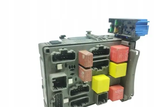 Renault Scenic II - Grand scenic II Fuse box set 8200228558