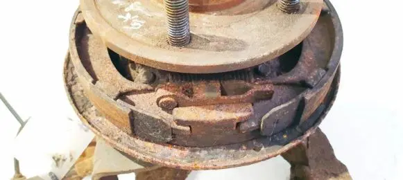 Chevrolet Captiva Handbrake/parking brake pads 
