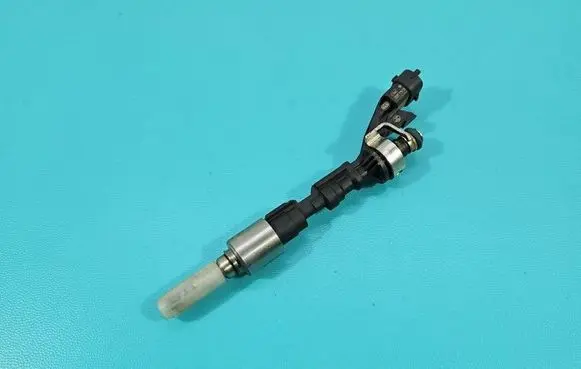Jaguar XF X260 Fuel injector 0261500297 IMPRK1555607