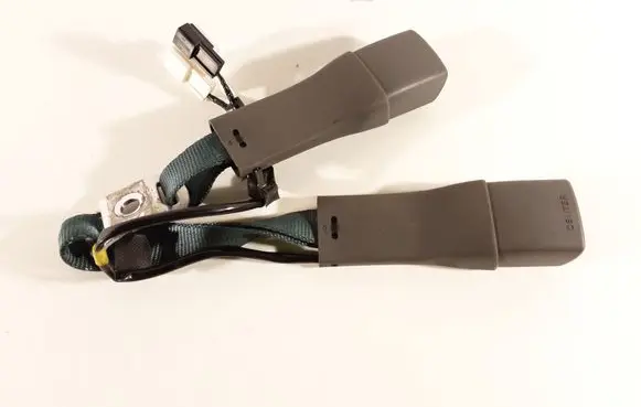 Toyota Prius (XW30) Rear seatbelt buckle 15583