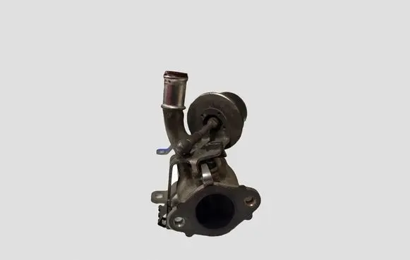Volkswagen PASSAT B6 EGR valve cooler 03L131512B