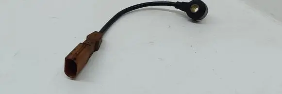 Volkswagen Golf IV Detonation knock sensor 06A905377C