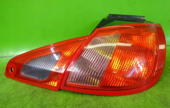 Mitsubishi Colt Rear/tail lights MR957366