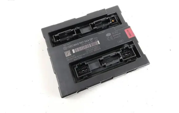 Audi A4 S4 B8 8K Comfort/convenience module 8K0907064DP 5DK00991884