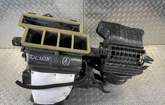 Hyundai Tucson TL Interior heater climate box assembly 