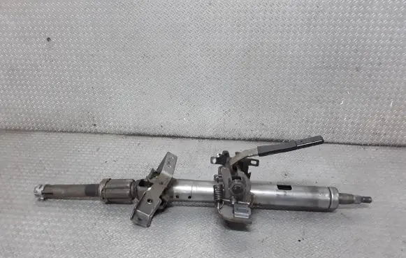 Mitsubishi Grandis Steering wheel axle