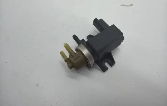 Volvo C30 Turbo solenoid valve 9672875080
