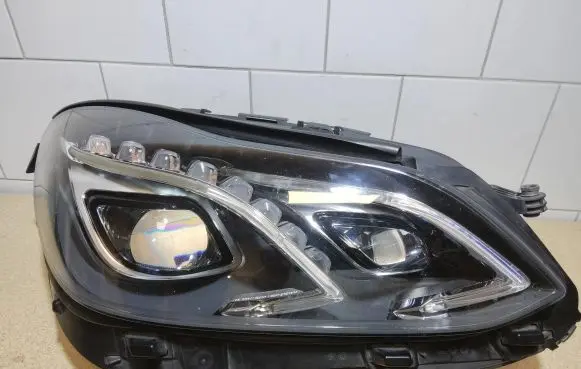 Mercedes-Benz E W212 Headlight/headlamp A2128209659 1LX01106650 A2128209659KZ