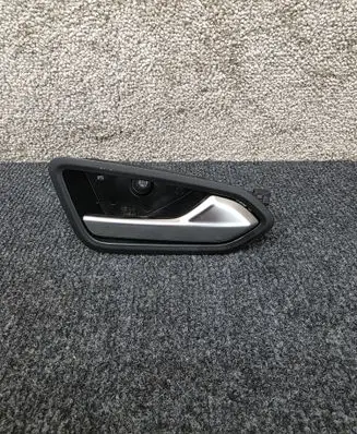 Renault Captur II Front door interior handle 826721378R