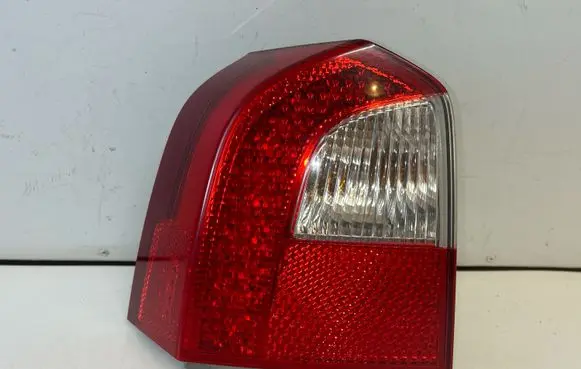 Volvo V70 Rear/tail lights 30698983