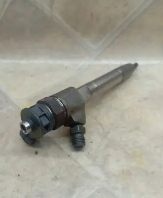 Fuel injector