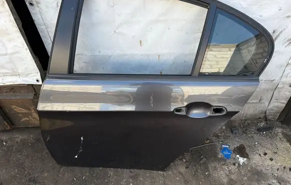 BMW 3 E90 E91 Rear door