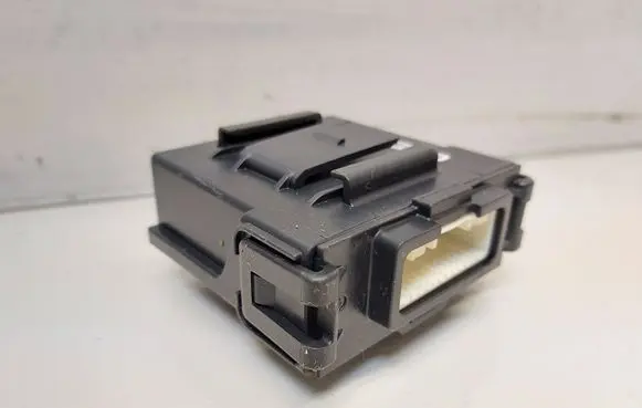Nissan X-Trail T32 Other control units/modules 476A04BB0B